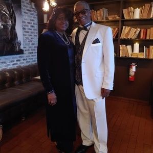 Meet your Posher, Fredlee